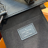 satchel close-up of hardware and finish 17