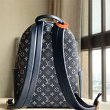  Contemporary everyday bag front view 7