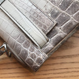  structured bag interior and compartment view 9