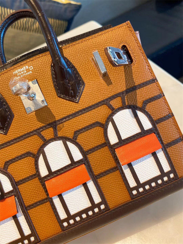  sleek carryall bag styled with outfit 12