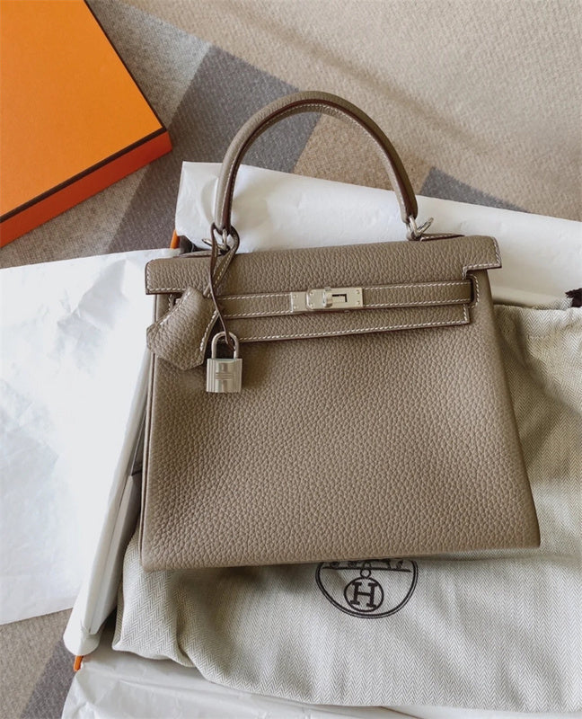  Polished shoulder bag front view 7