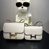  chic tote bag styled with outfit