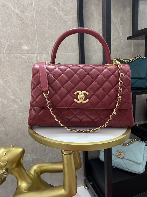 women's handbag, spacious design, view 9