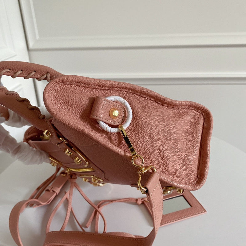 Zivas Charm Everyday Sophistication Fashion Handbag (Refined Modern Silhouette) – Styled Look