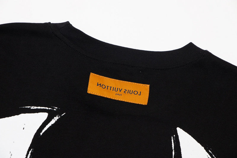 Side profile of Louis Vuitton cotton t-shirt with everyday silhouette