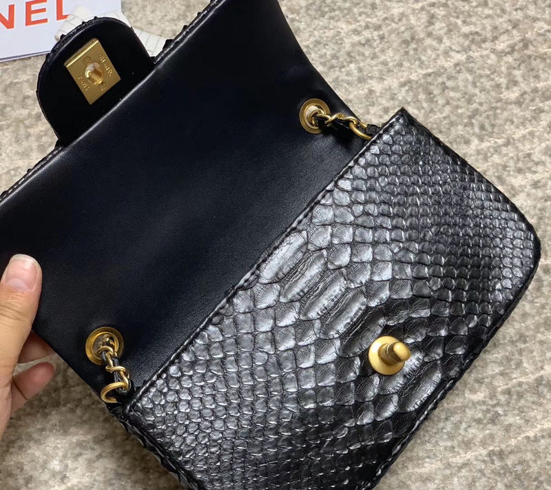  women's handbag, mid design, view 7