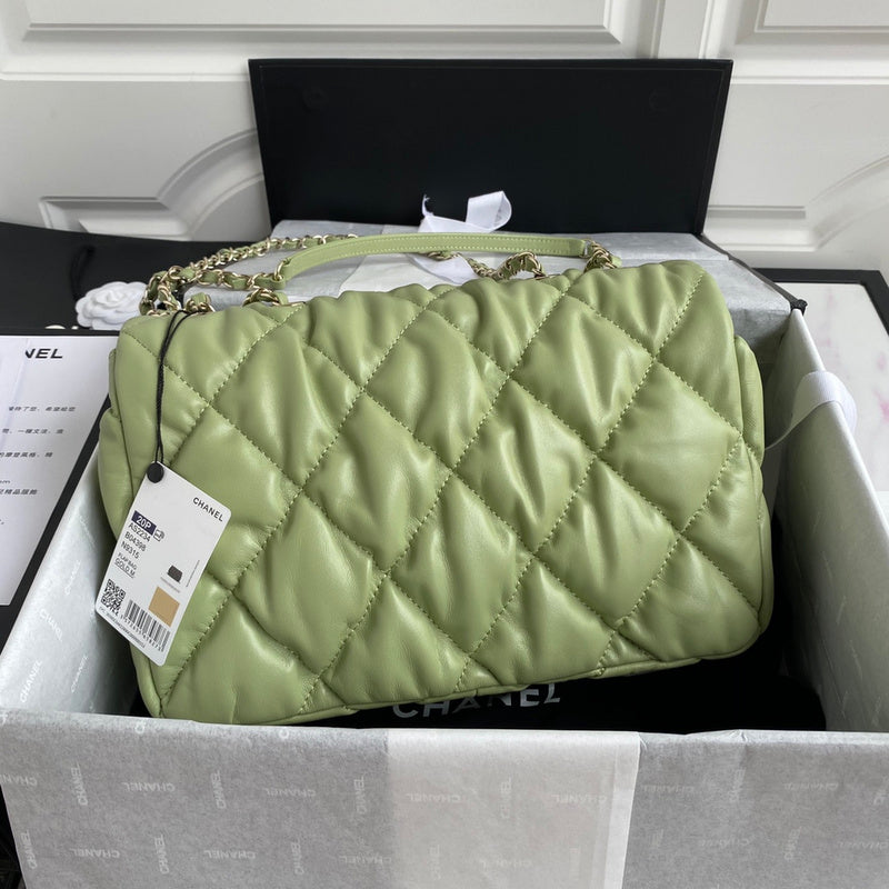  spacious purse view 6