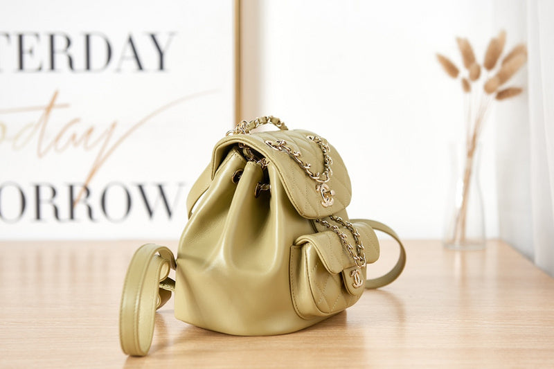 Zivas Charm Refined Structure Designer Handbag (Designer-Inspired Craftsmanship) – Close-Up Detail