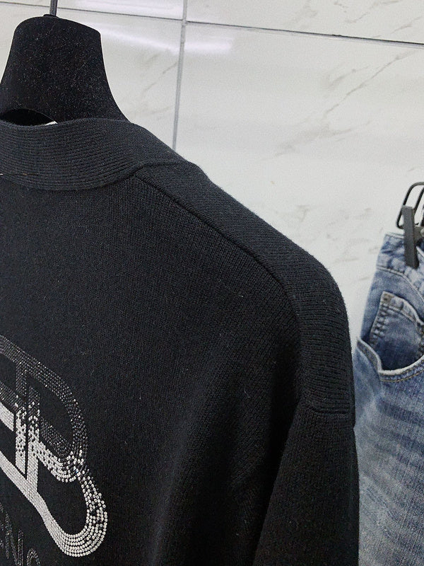 Front view of Balenciaga luxury piece style No.065