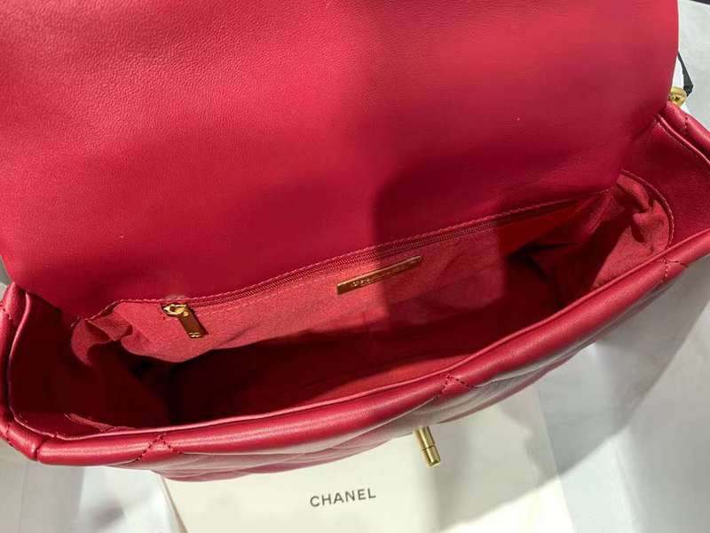 Zivas Charm Signature Style Luxury Handbag (Structured Everyday Essential) – Close-Up Detail