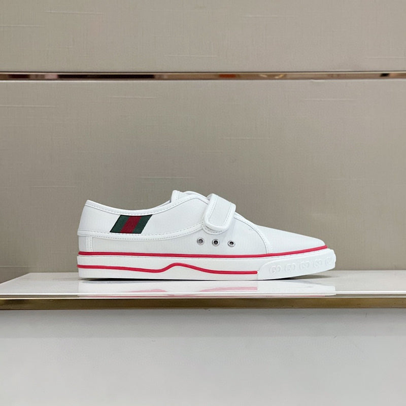 Gucci soft grey luxury sneakers view 9 chunky sole construction