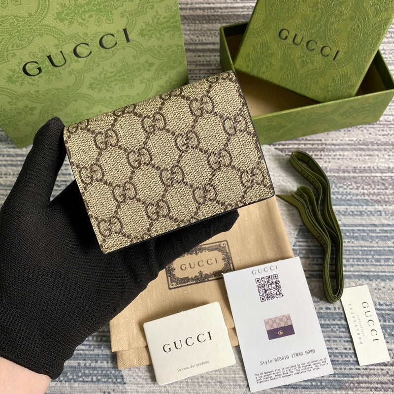 Side profile of statement signature women's handbag – women's designer-style accessory