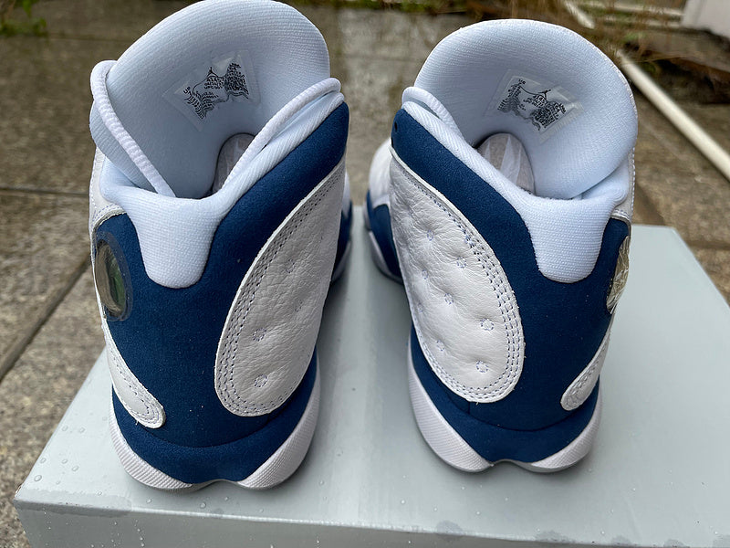 Nike Men's & Women's Luxury Lifestyle Trainers — Style 231 front view