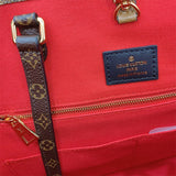  crossbody bag interior and compartment view 9