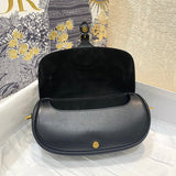 Side profile of refined chic women's handbag – women's designer-style accessory