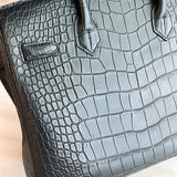  structured bag close-up of hardware and finish 11
