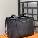 Ziva's Charm handbag – interior view (35cm*27cm*19cm)