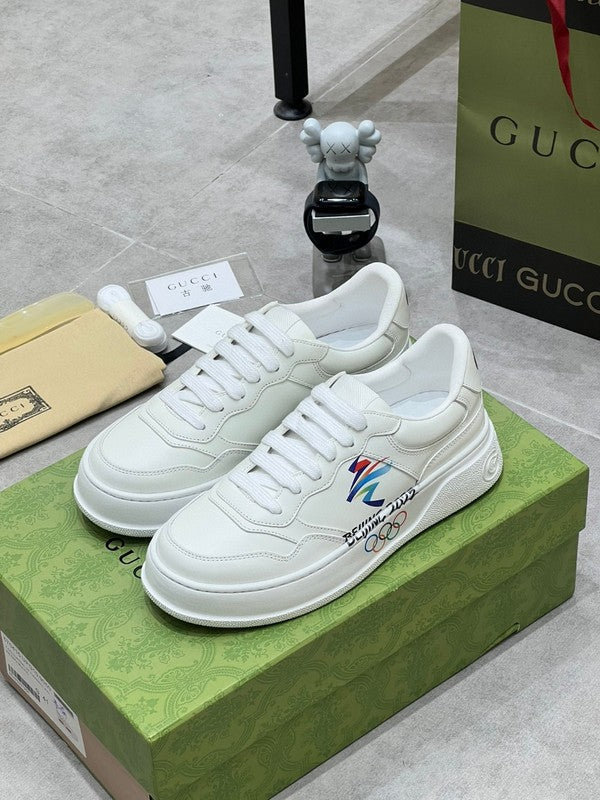Gucci fresh white-and-black luxury sneakers view 9 breathable knit upper