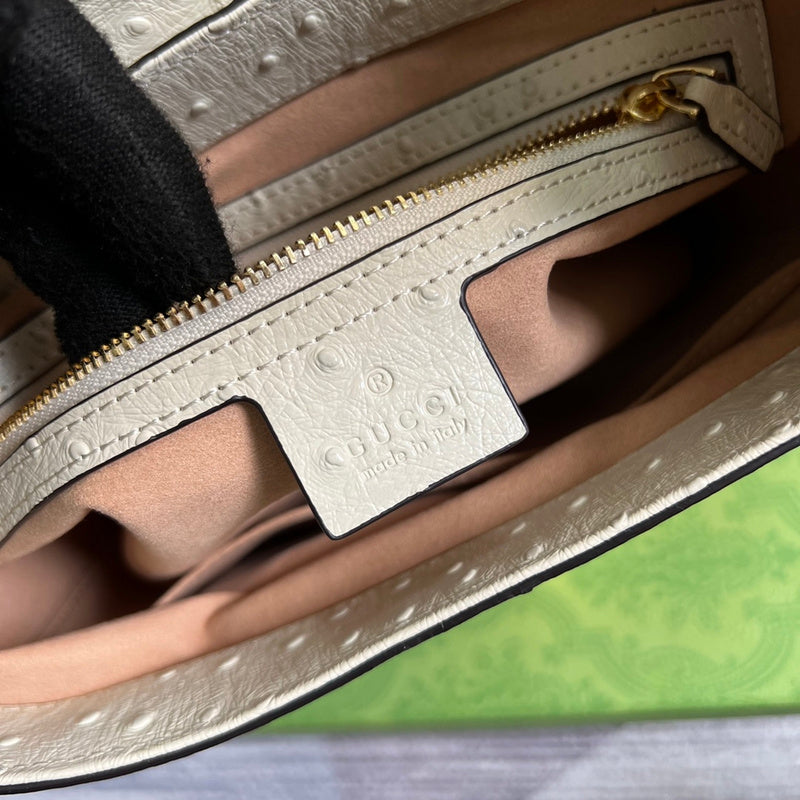 Close-up detail of everyday-luxe elevated women's handbag – women's everyday handbag