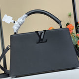  Versatile shoulder bag carried on shoulder 40