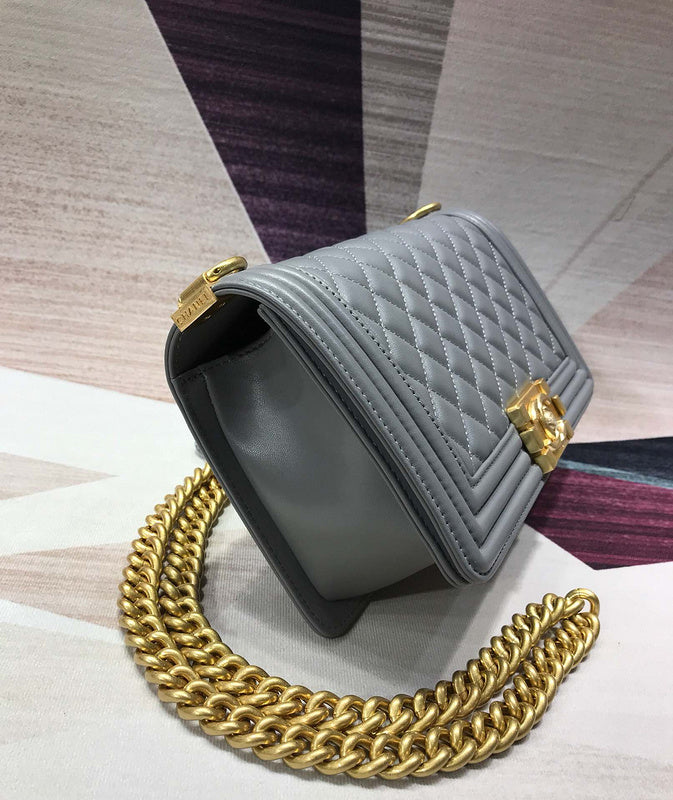  women's handbag, mid design, view 4