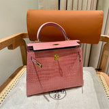  Elegant shopper bag carried on shoulder 22