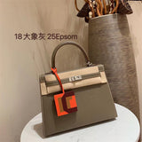  tailored everyday bag styled with outfit 12