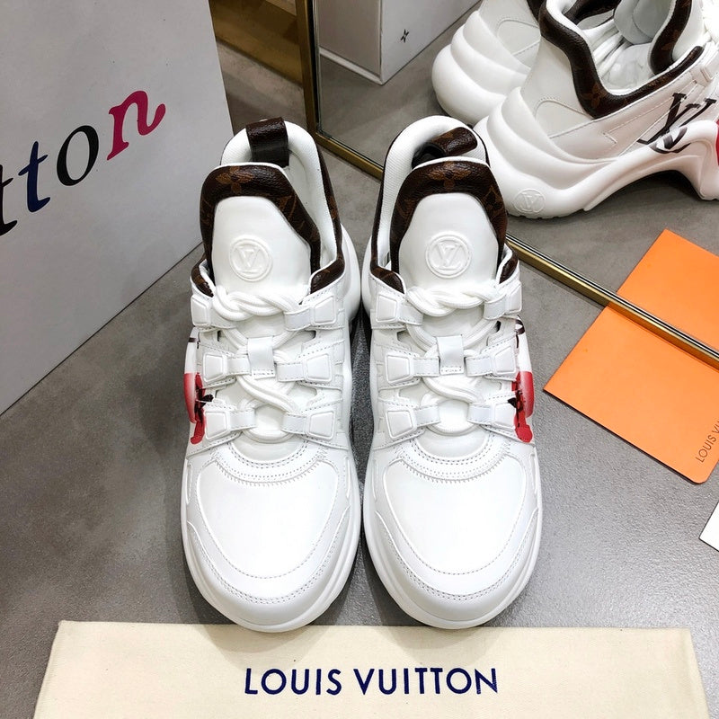 Louis Vuitton White Block Heel Pumps - Toe Detail View