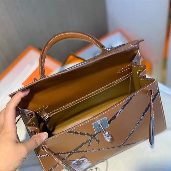 Side view of balanced structured handbag