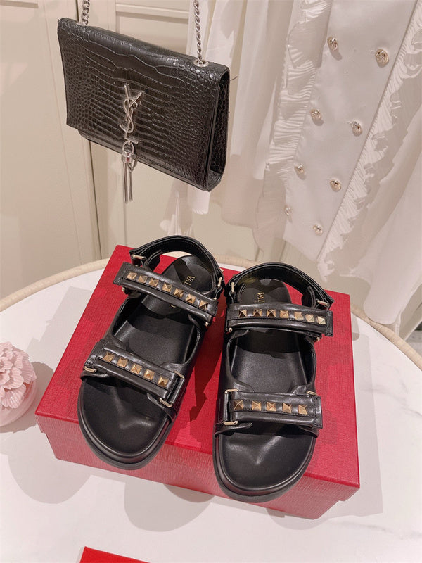 Side profile view of Valentino Garavani luxury piece style No.181