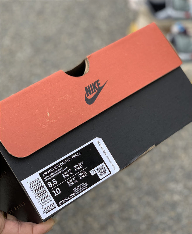 Nike Men's & Women's Luxury Low-Top Trainers — Style 021 back view