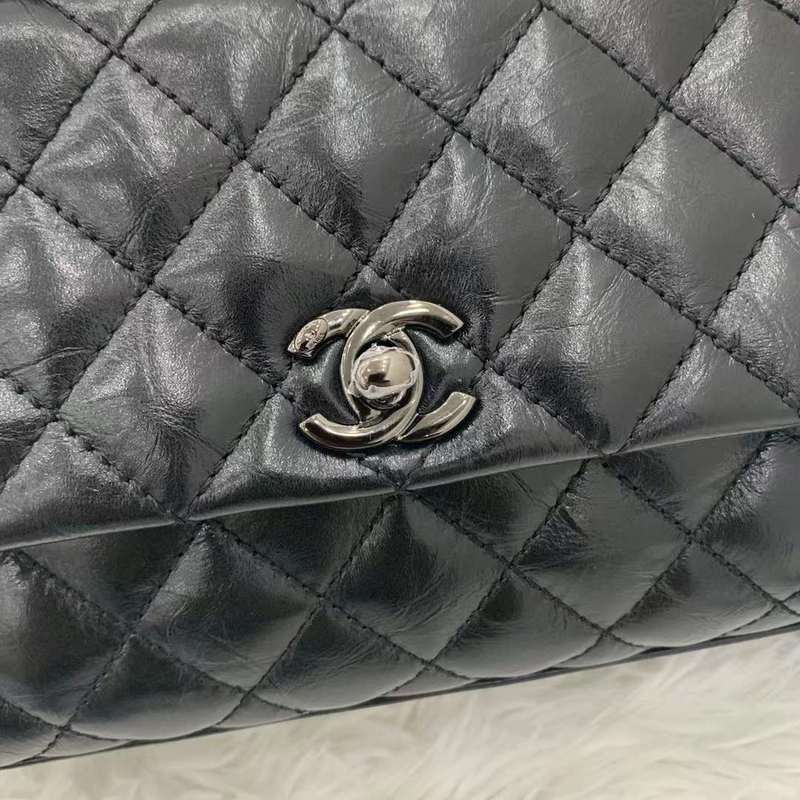 Zivas Charm Everyday Sophistication Everyday Handbag (Structured Everyday Essential) – Full Silhouette