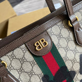 Handle and strap detail of elevated everyday-luxe women's handbag – women's luxury handbag