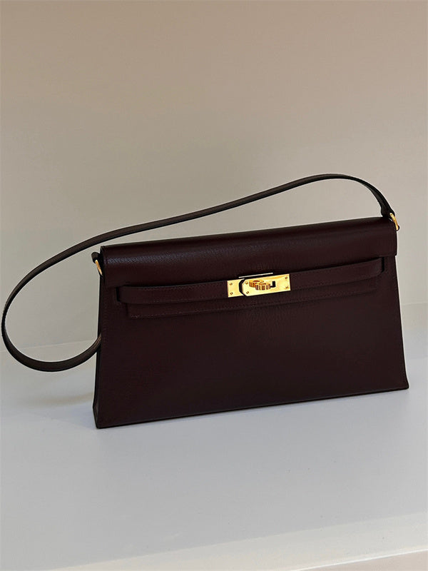  effortless structured bag detail view showing craftsmanship 8