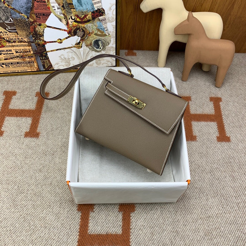 Interior view of structured premium bag