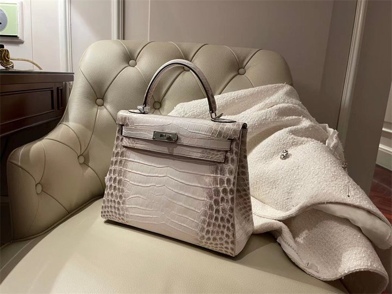 Interior view of structured premium bag