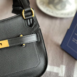  Modern shoulder bag carried on shoulder 10