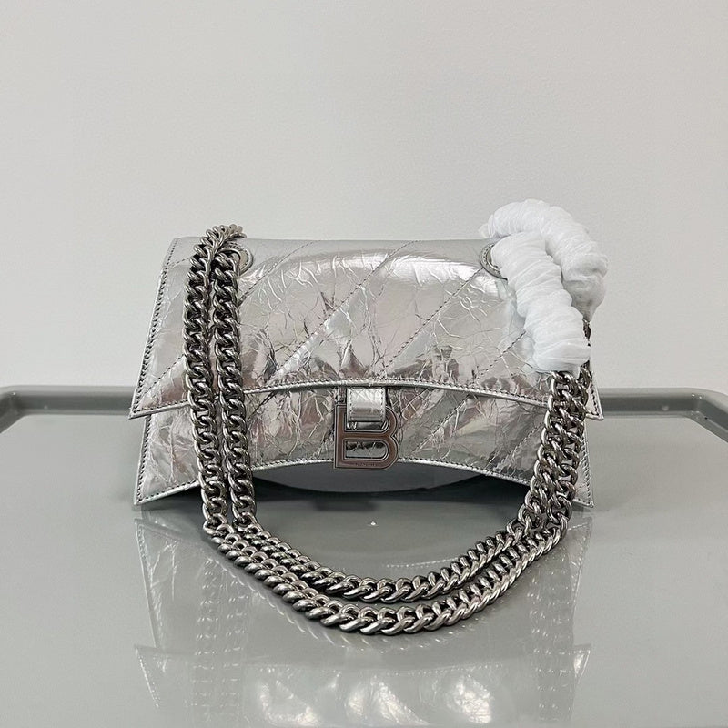 Zivas Charm Timeless Appeal Statement Handbag (Elevated Daily Companion) – Lifestyle Shot