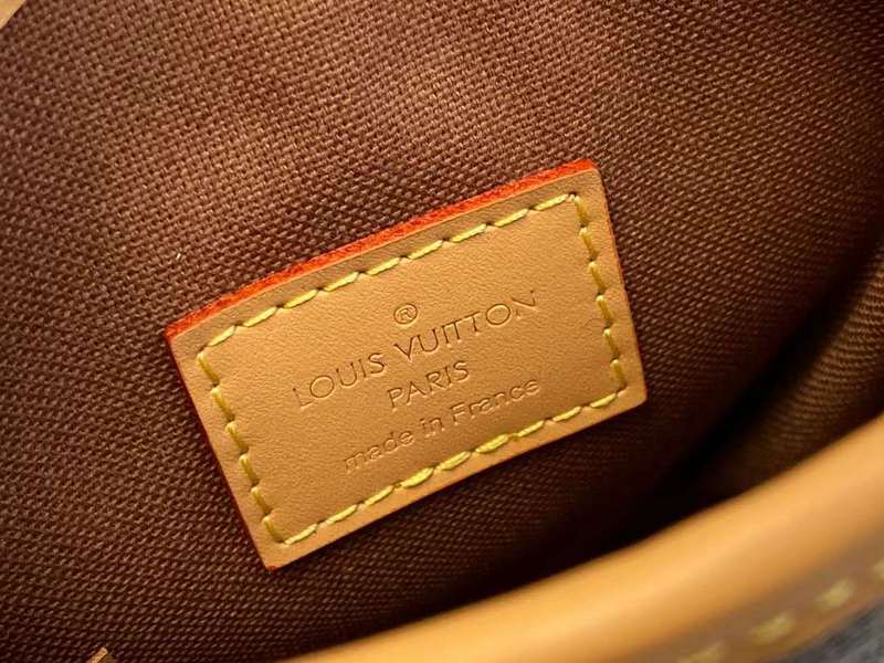 Side profile of premium refined women's handbag – women's everyday handbag