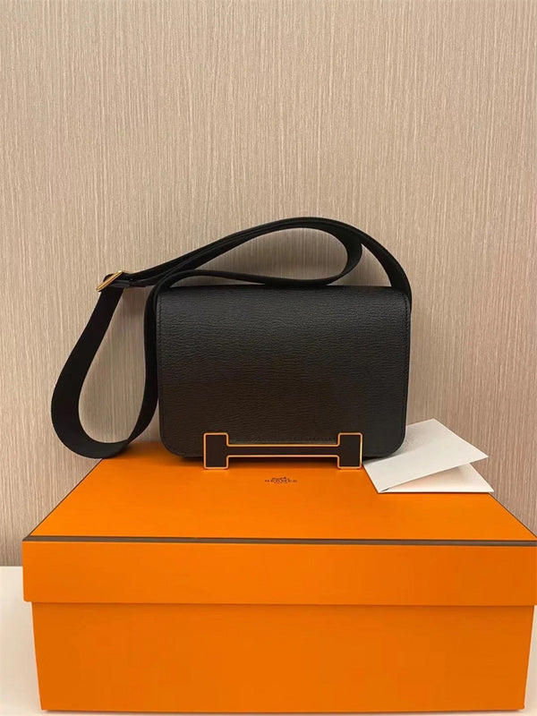  Everyday carryall bag front view