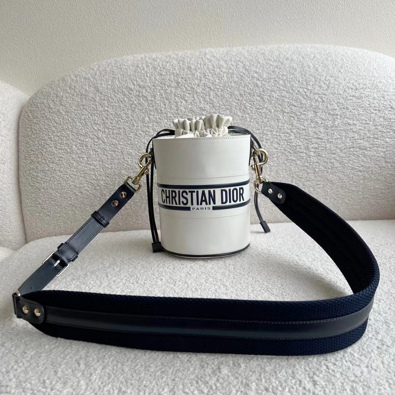 Front view of premium statement women's handbag – women's everyday handbag