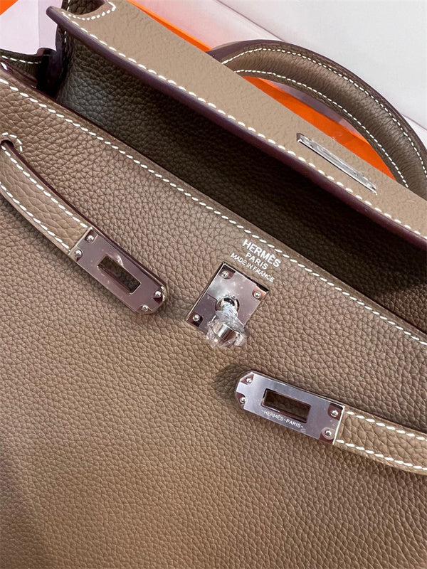  carryall bag close-up of hardware and finish