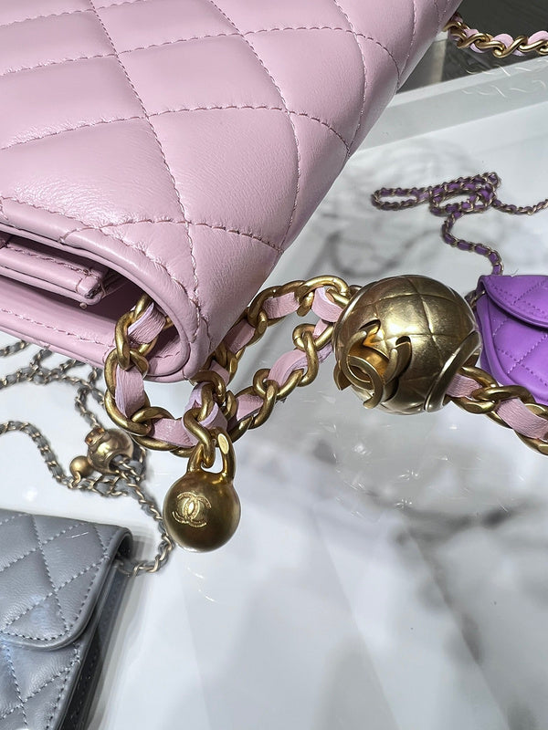 Zivas Charm Modern Minimalist Look Designer Handbag (Everyday Luxury Essential) – Detail View