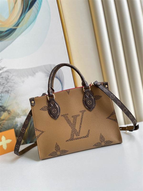  shopper bag interior and compartment view