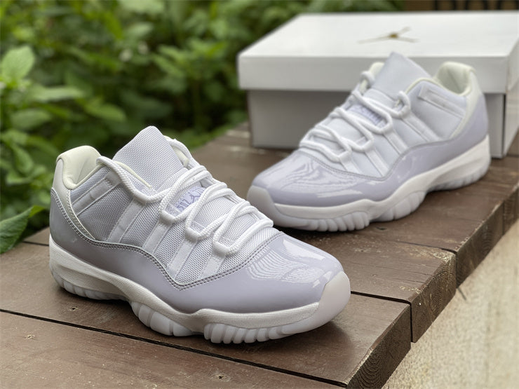 Nike Men's & Women's Iconic Street Trainers — Style 227 interior view