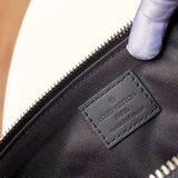 Front view of modern classic women's handbag – women's luxury handbag