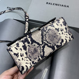 Elegant Premium PU Leather Handbag - Refined Silhouette | Women's Fashion Handbag #707 - hardware and detail close-up (image 5) of designer-inspired handbag