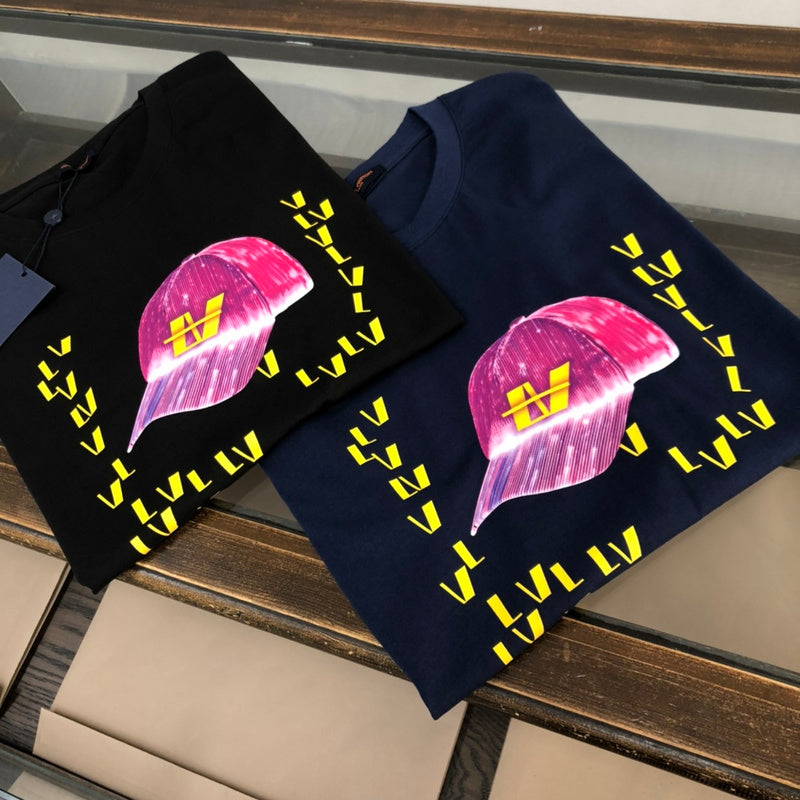 Side profile of Louis Vuitton cotton t-shirt with everyday silhouette