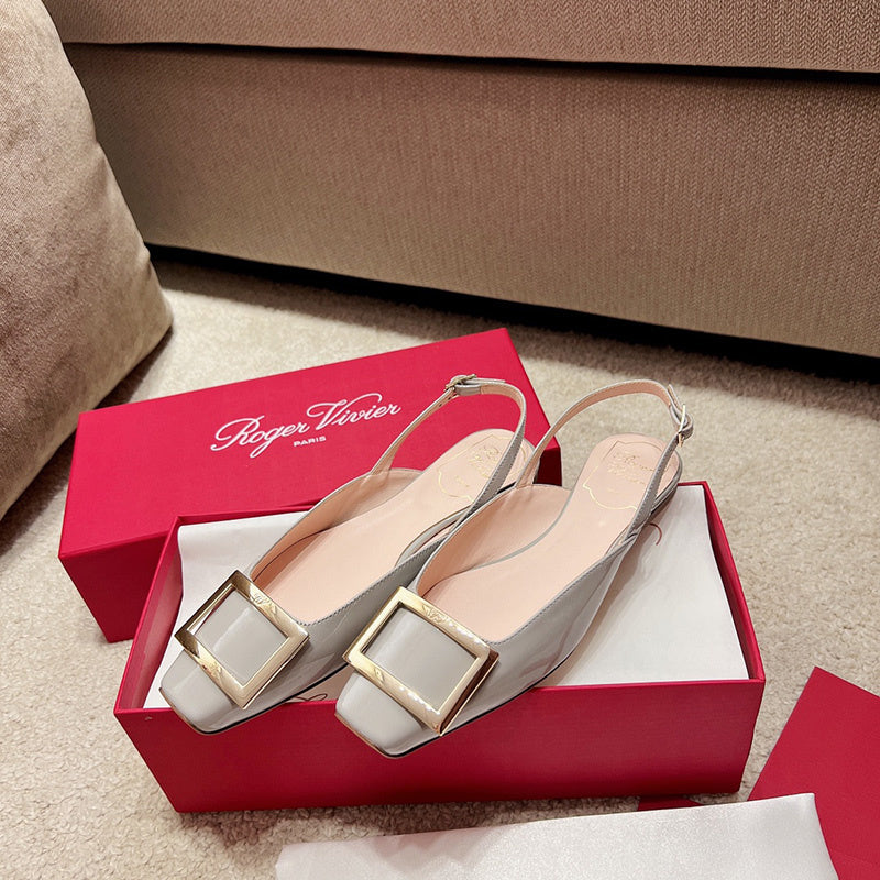 Back view of Roger Vivier luxury piece style No.063