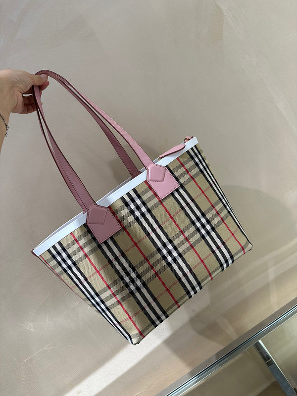 Polished Vegan Leather Handbag - Modern Structured Build | Women's Luxury Handbag #1078 - close-up detail shot (image 3) of designer-inspired handbag